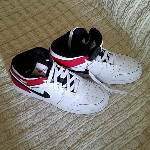 Air Jordan 1 Mid GS Chicago - Picture 5 of 6